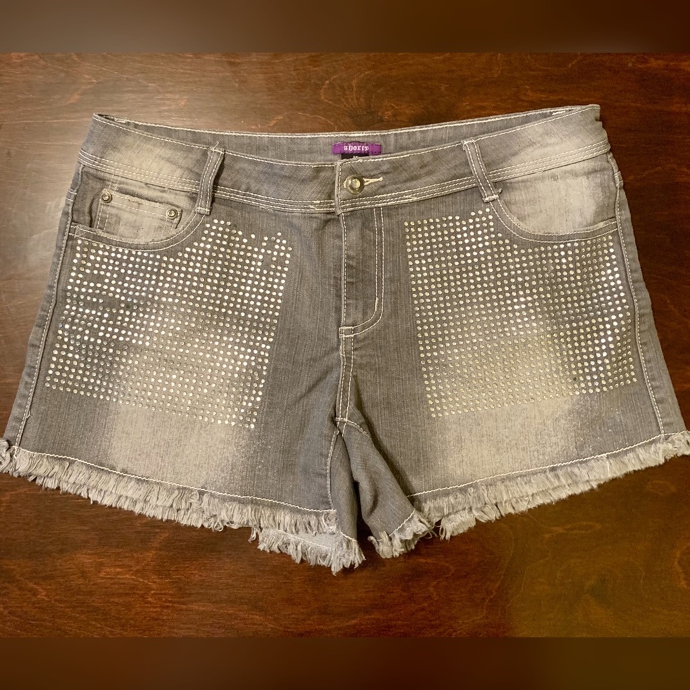 👽Embellished Shorts👽